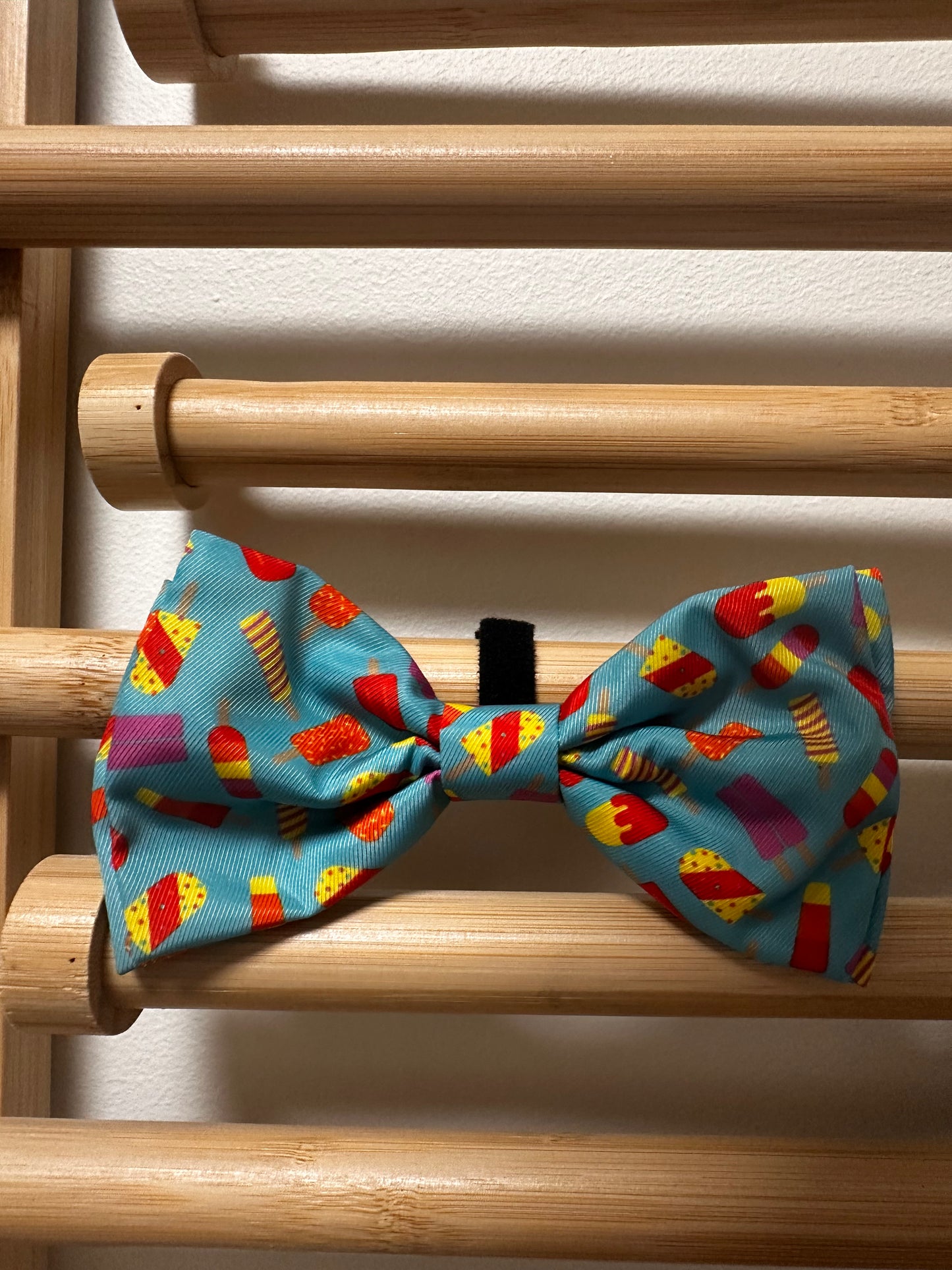 Summer Lovin' Bow Tie