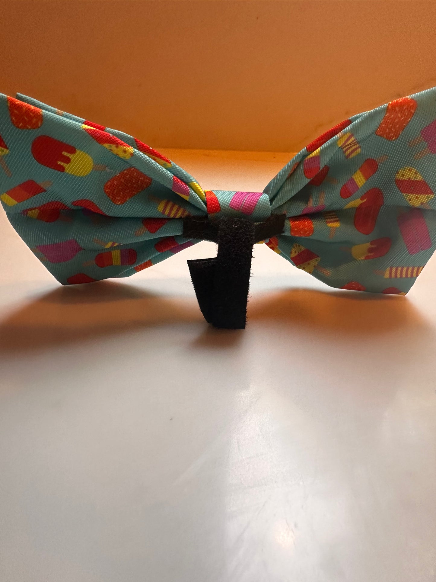 Summer Lovin' Bow Tie